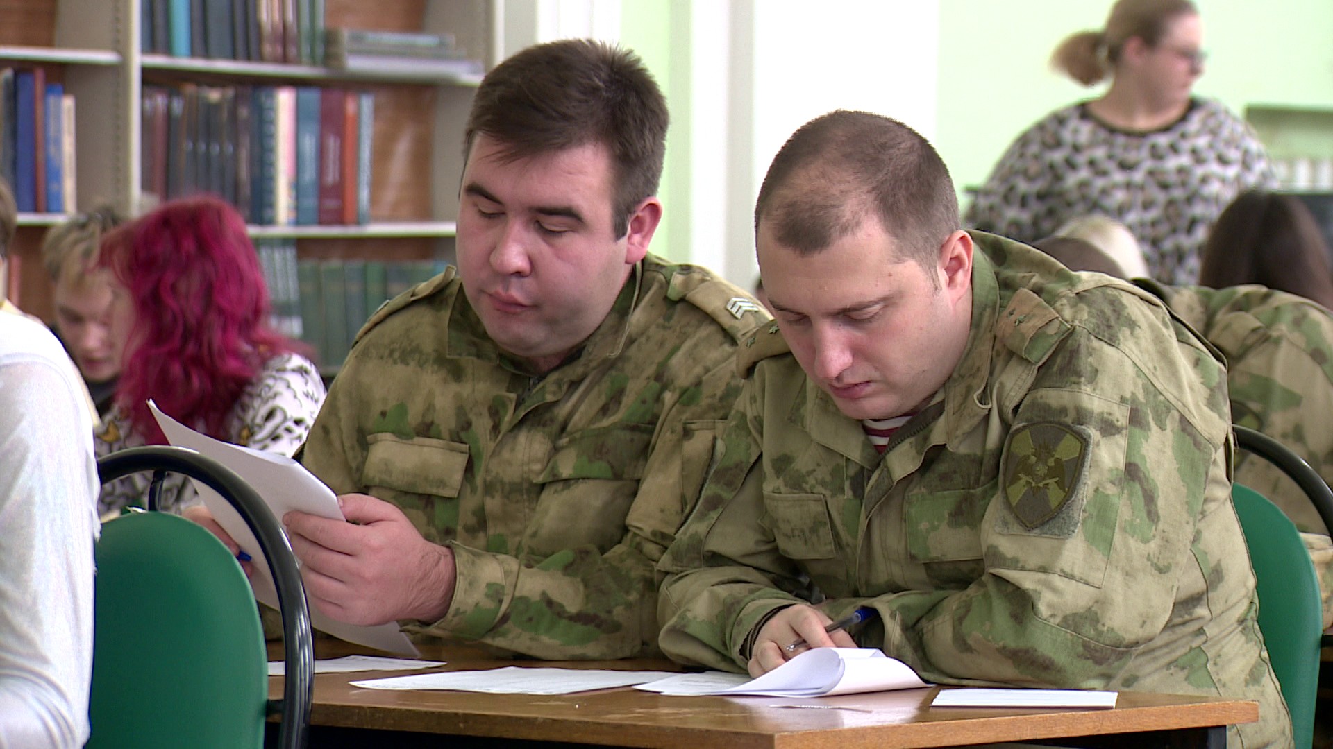 Около сотни воронежцев написали этнографический диктант – Новости Воронежа  и Воронежской области – Вести Воронеж