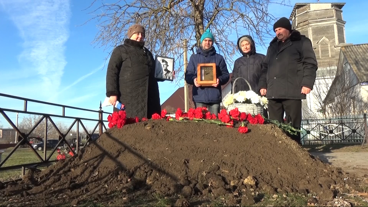 В Воронежской области перезахоронили найденные в Молдавии останки  красноармейца – Новости Воронежа и Воронежской области – Вести Воронеж