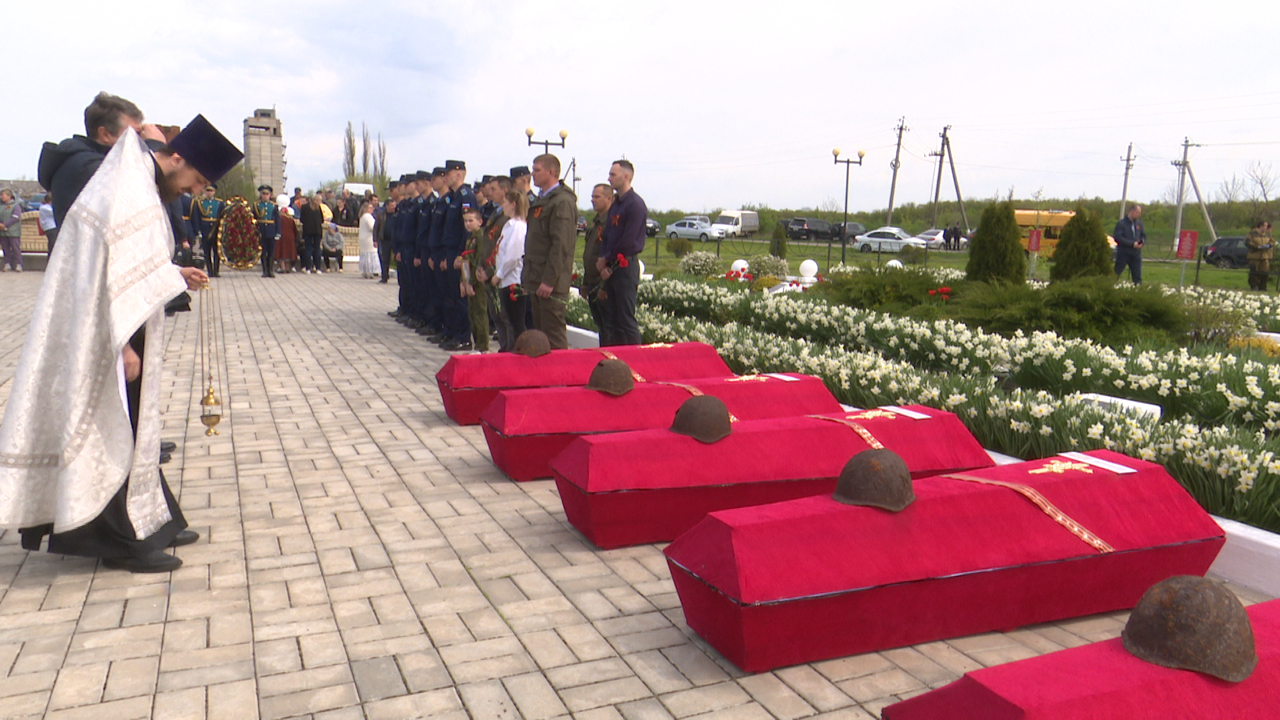 В Воронежской области перезахоронили останки 66 советских бойцов – Новости  Воронежа и Воронежской области – Вести Воронеж