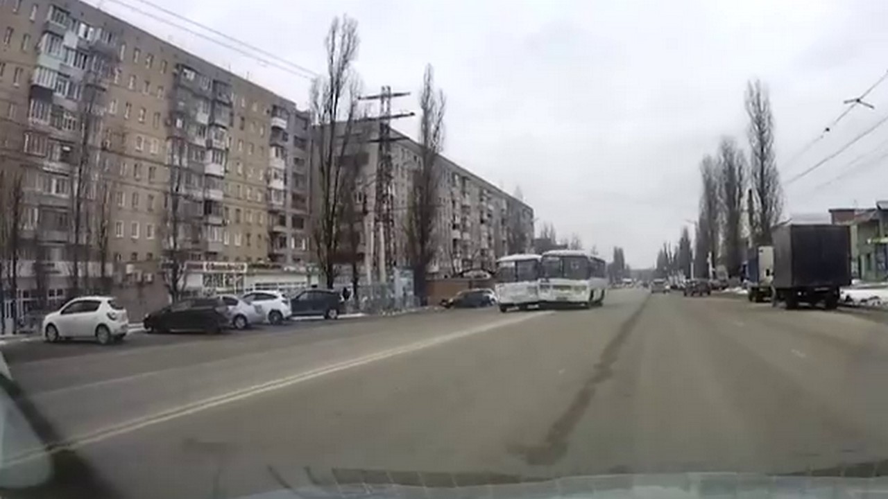 Просмотр видео видеорегистратора. Видеорегистратор зеркало ultra hd 4k. Видеорегистратор киа спортейдж 3. Видеорегистратор на стекле. Запись с видеорегистратора.