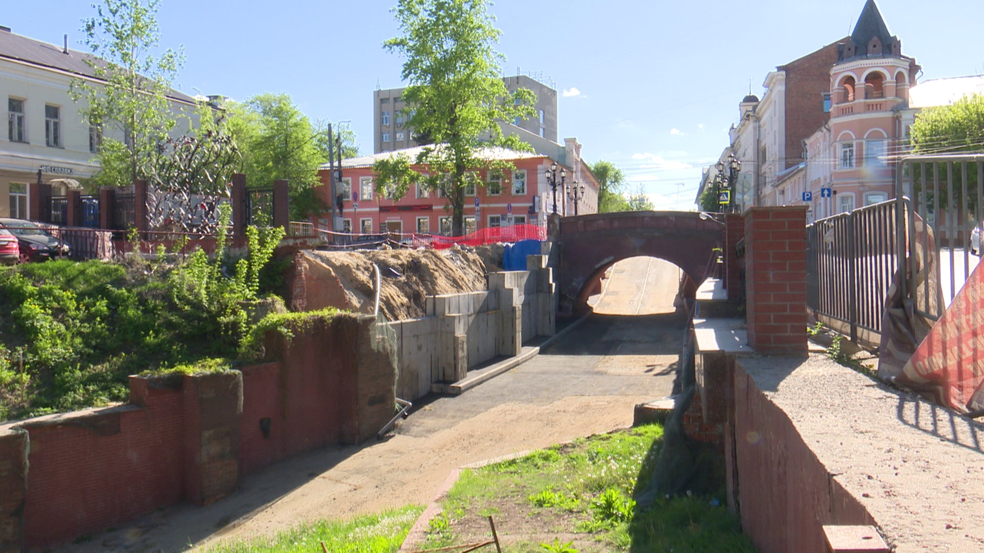 Дорогу под Каменным мостом в Воронеже начали готовить к открытию – Новости  Воронежа и Воронежской области – Вести Воронеж