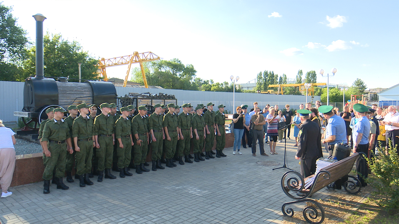 Воронежские срочники впервые за 16 лет отправились на службу в пограничные  войска ФСБ – Новости Воронежа и Воронежской области – Вести Воронеж