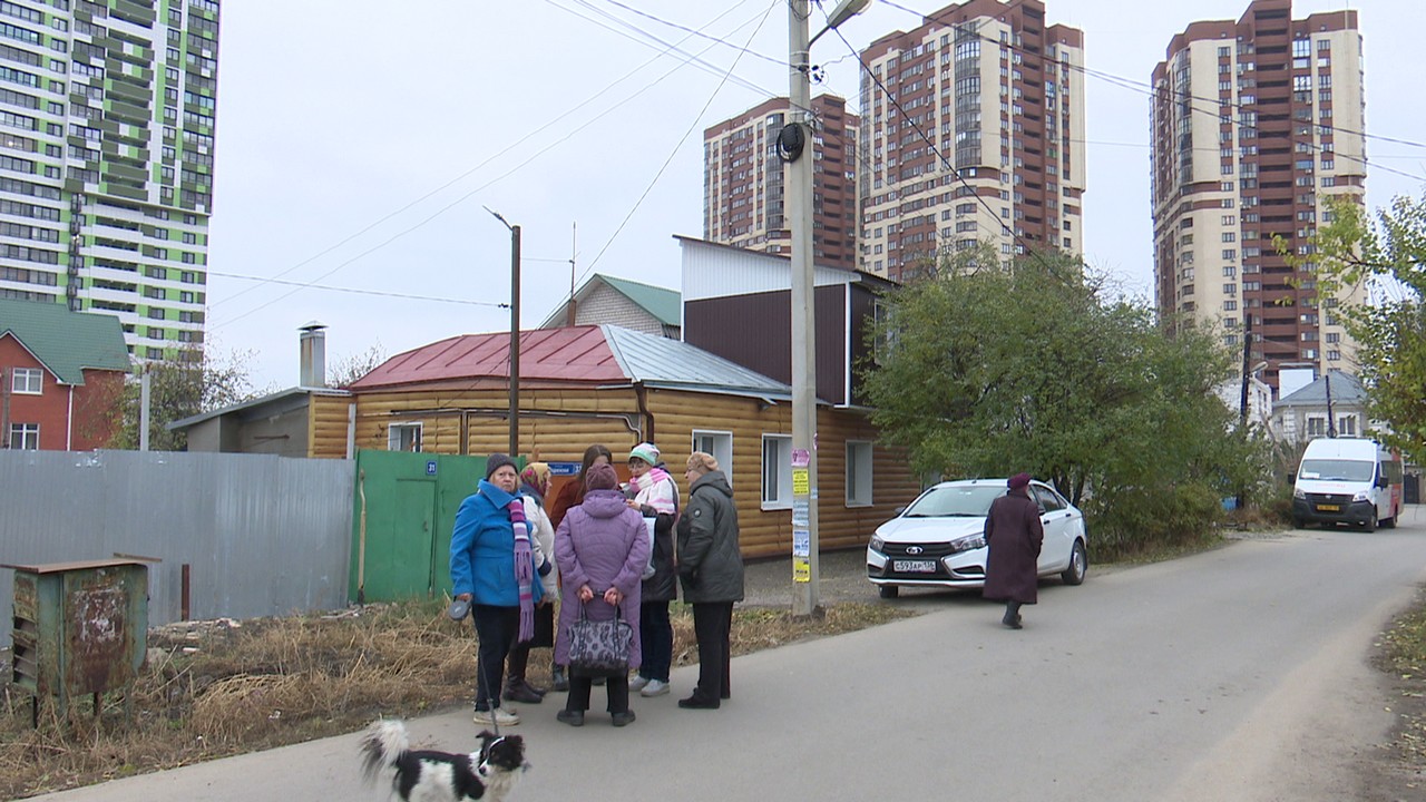 В Воронеже частные дома окажутся во дворе многоэтажек из-за точечной  застройки – Новости Воронежа и Воронежской области – Вести Воронеж